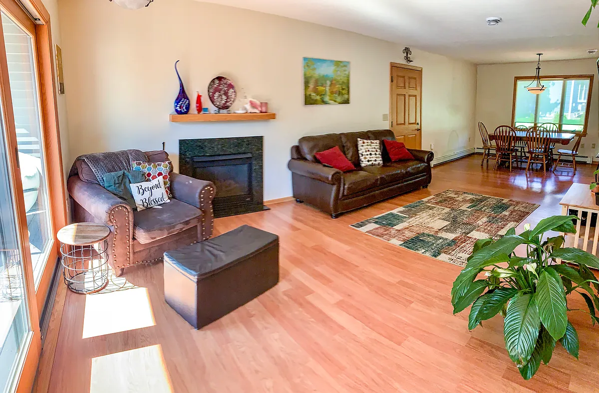 Building Photo - 1031 Richards Ave #4