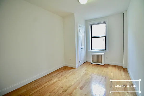 Rented by Grand & Co. | media 8