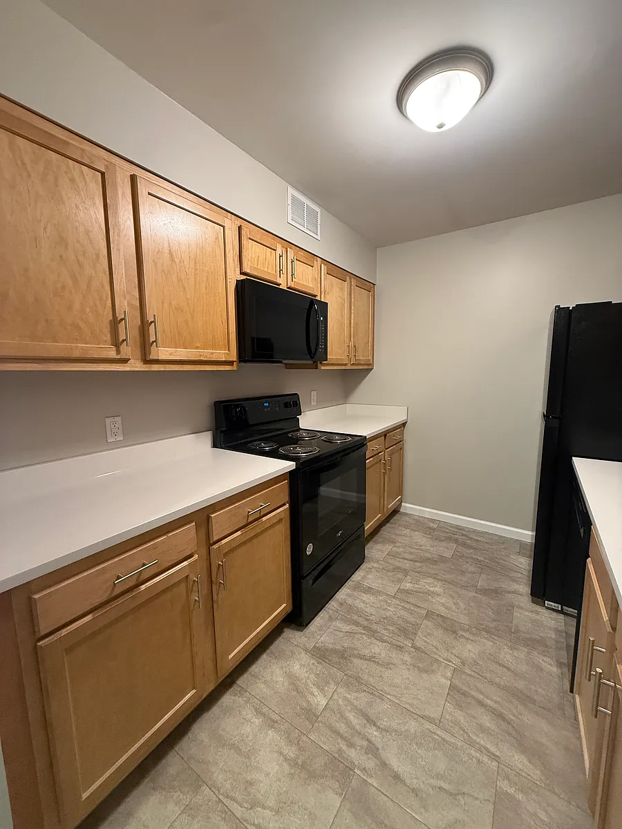 Building Photo - 201 Baer Dr #5