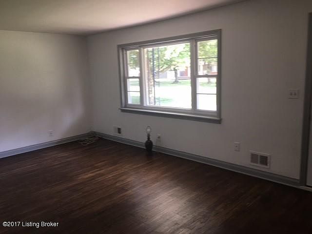 2nd image of 2323 Lindsey Dr