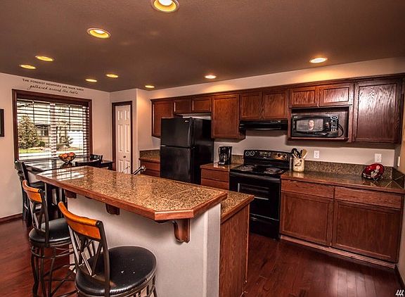 3rd image of 4744 148th St NE