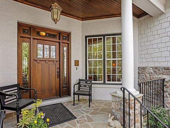 3rd image of 3916 Laurel Manor Ct