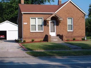 805 Hillsboro Ave, Edwardsville, IL