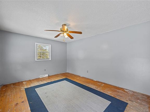 5th image of 6416 Patterson Rd