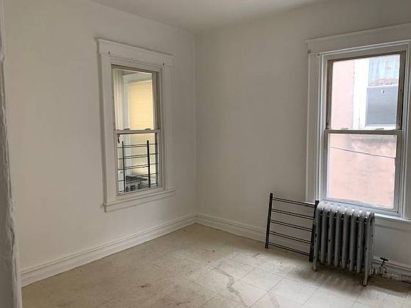 5th image of 1111 Olmstead Ave #2FAMILY