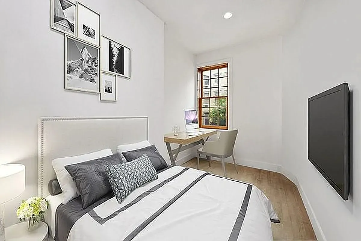 94 Saint Mark's Place — Photo 3