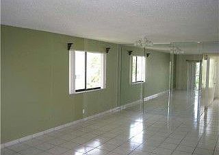 2nd image of 431 Lakeview Dr APT 204