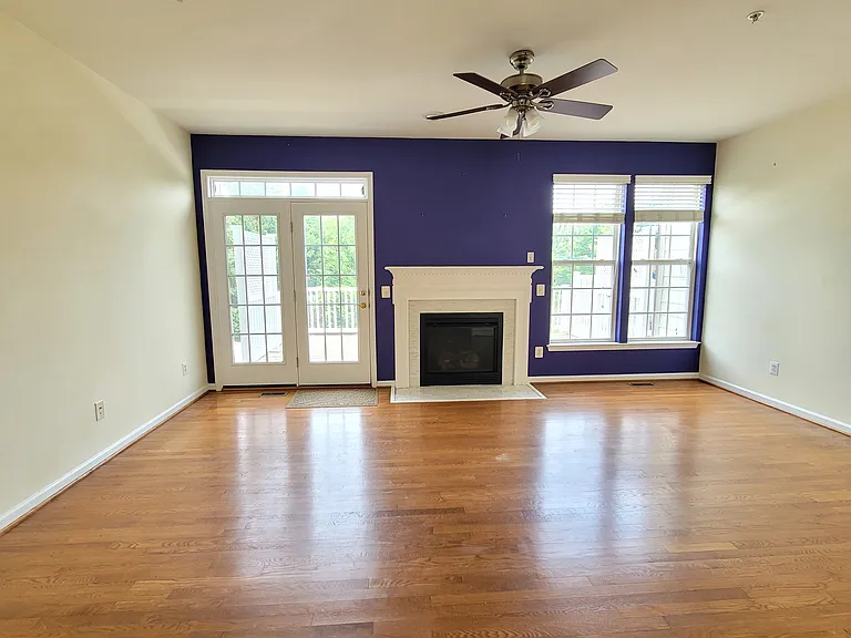 9382 Penrose St — Photo 12
