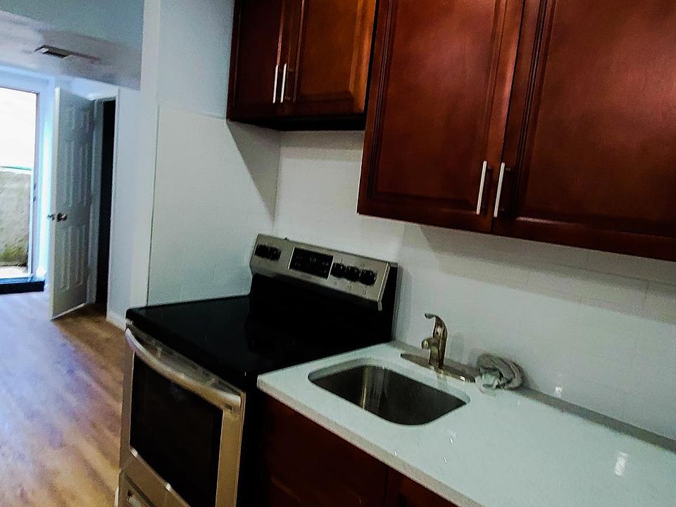 2nd image of 4832 Hylan Blvd #B