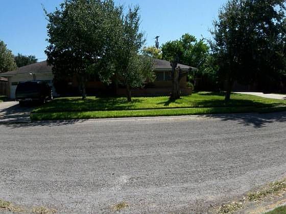 1st image of 4521 Driftwood Pl