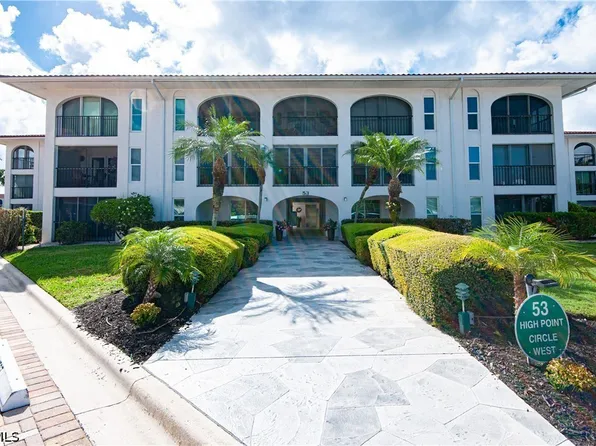 53 High Point Cir W APT 204, Naples, FL 34103