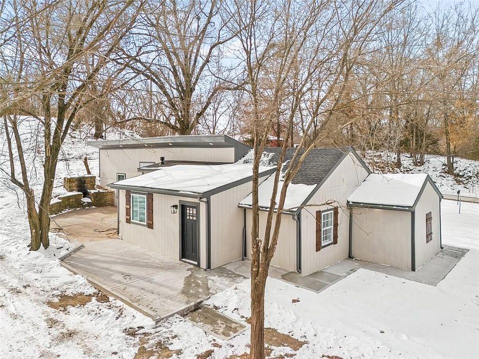 1st image of 8741 Barber Ave