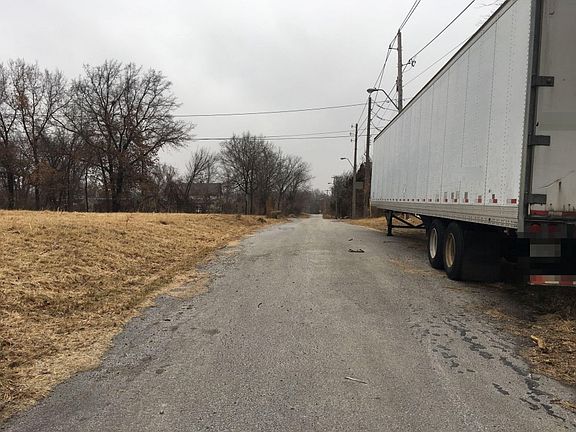 5th image of 7806 Indiana Ave