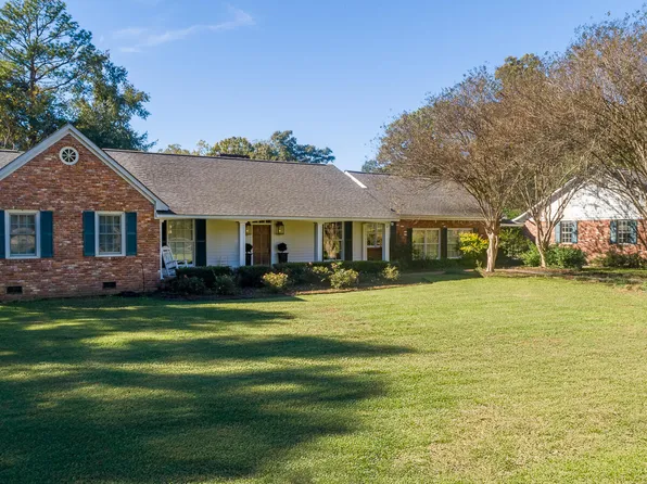 102 Melrose Montebello Pkwy, Natchez, MS 39120