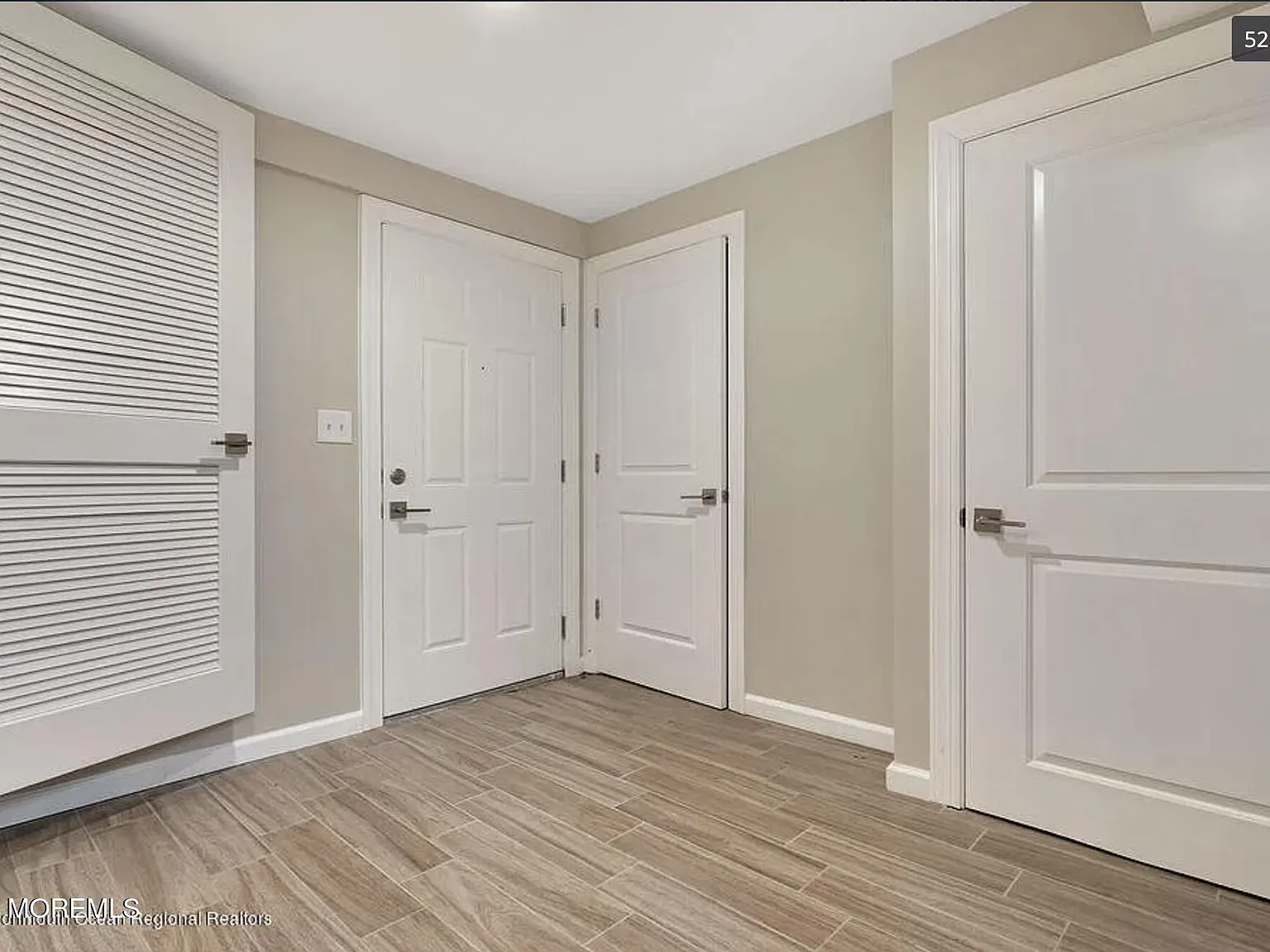 2 bed, 1000 sqft, $2,500 — Photo 2