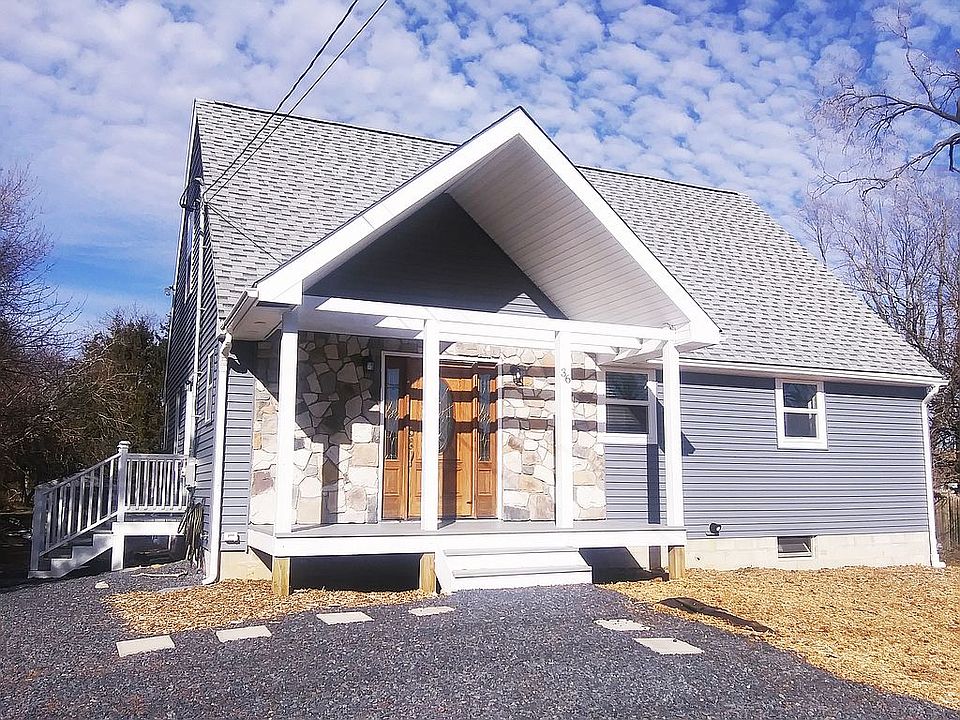 2nd image of 36 Stage Rd