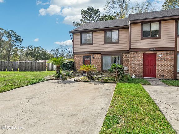 3rd image of 7042 PRESTWICK Circle S