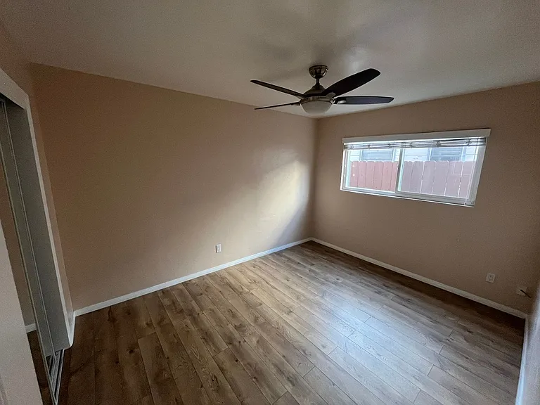 4352 Texas St — Photo 17