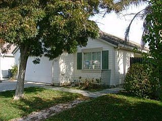 1st image of 971 Duncan Cir
