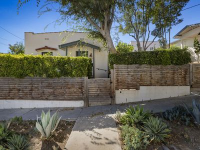 1375 Sutherland St, Los Angeles, CA, 90026