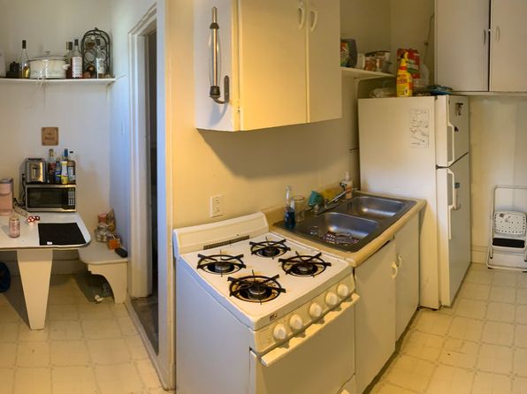 107 E 1st St APT 203