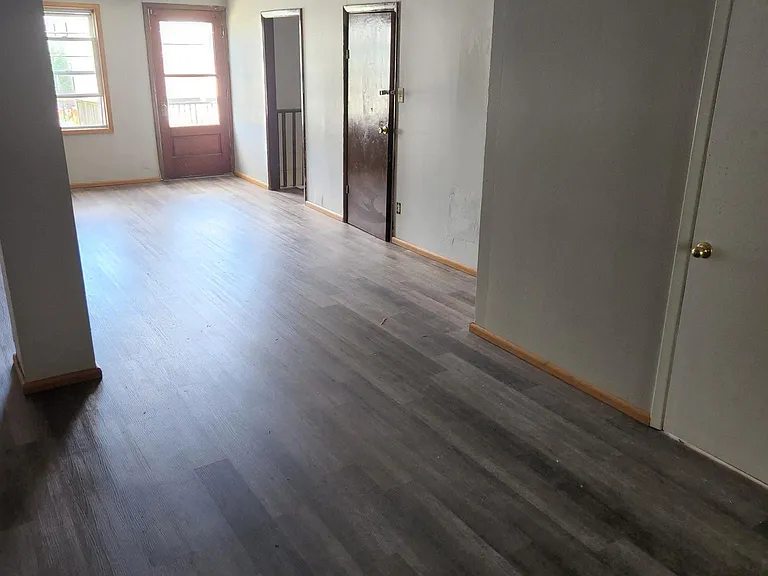 1534 S 78th St — Photo 18
