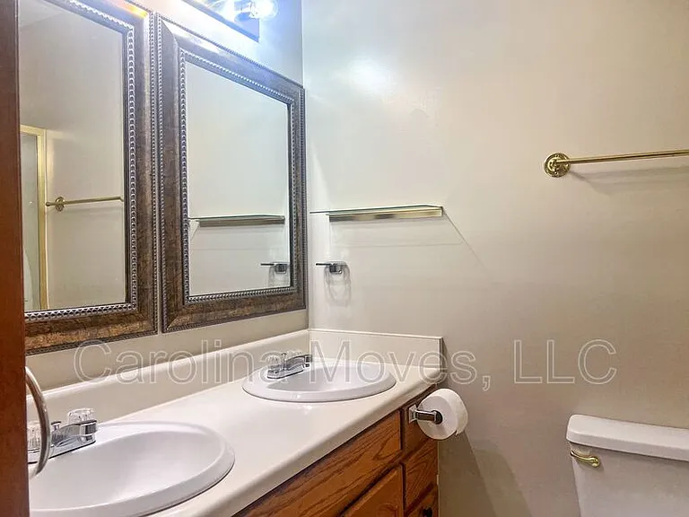 214 Brookside Dr — Photo 13