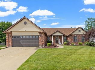 8 Boenker Ct, Saint Charles, MO