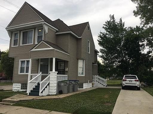 3rd image of 1516 W Highland Ave