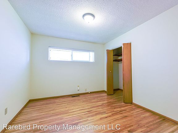 3rd image of 3002-3006 SE Brooklyn St