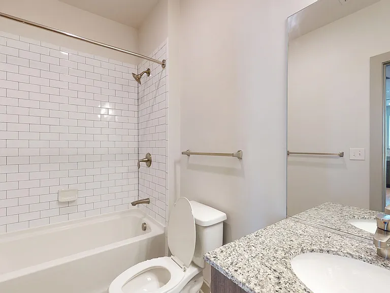 1274 at Towson — Photo 42