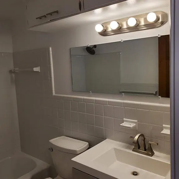 8300 W Jefferson Ave — Photo 4