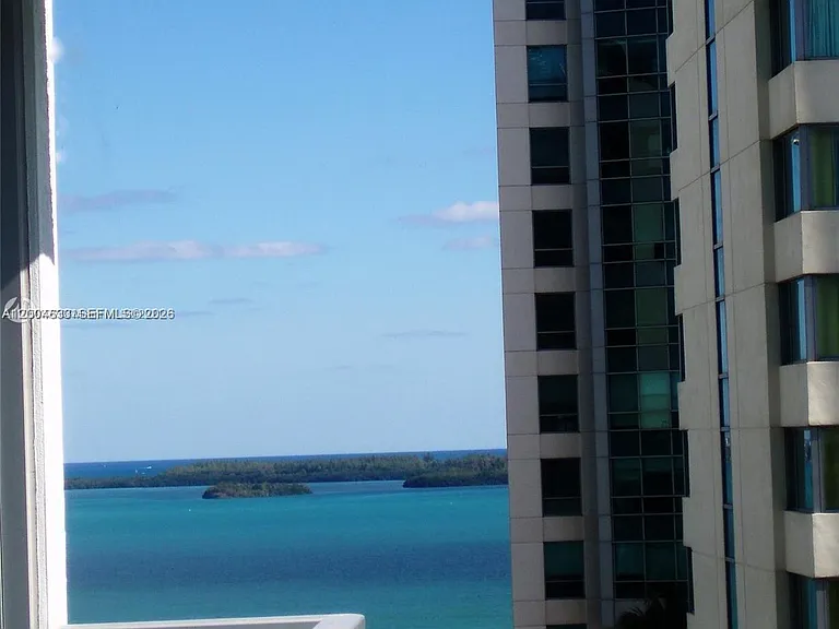 1060 Brickell Ave #1409 — Photo 1