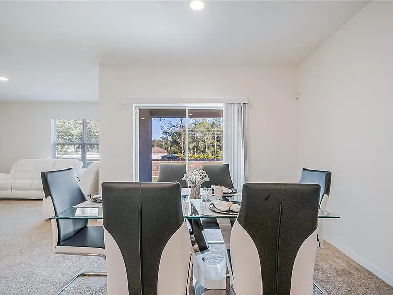 1126 Chichester Ct — Photo 25