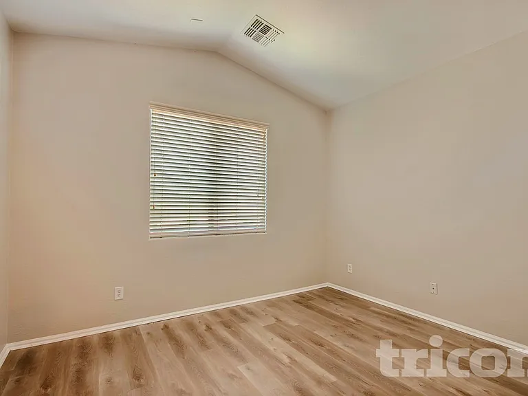1353 E Judi Dr — Photo 9