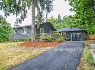 19547 53rd Ave NE, Seattle, WA 98155