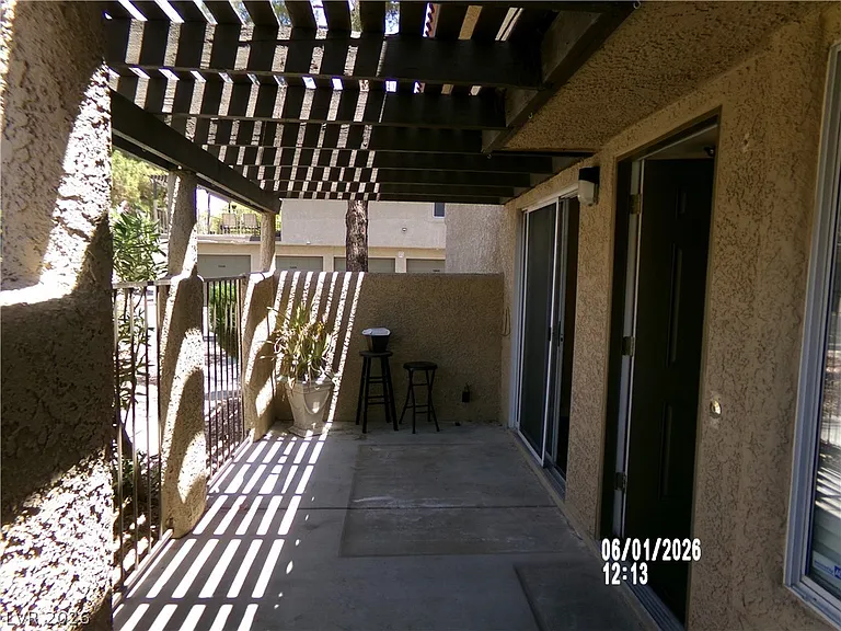 1813 Plum Ct #B — Photo 3