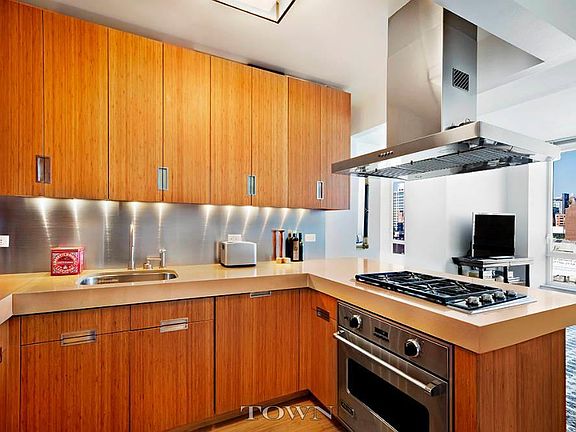3rd image of 450 W 17th St APT 1101