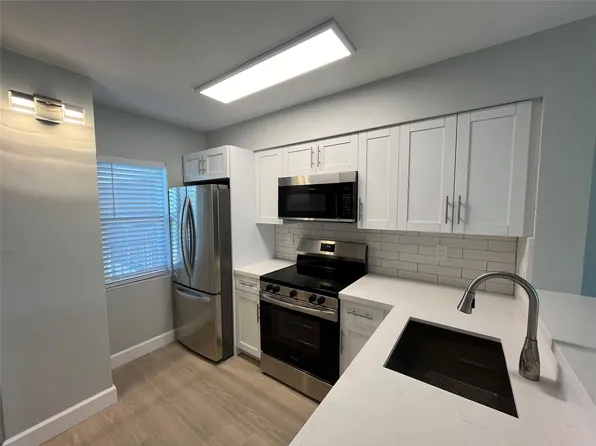 2104 S Cypress Bend Drive #306, Pompano Beach, FL 33069