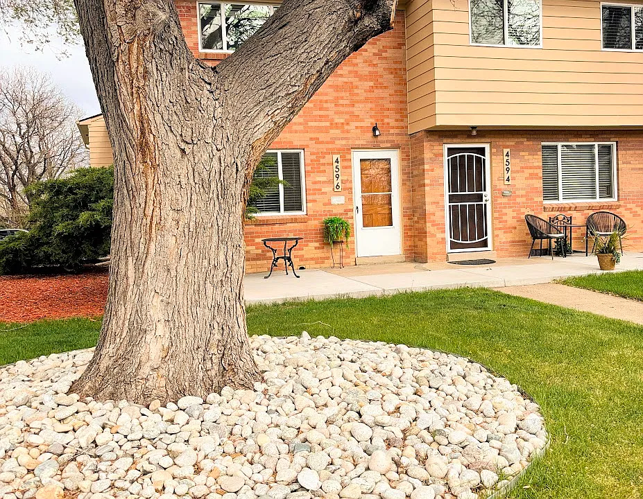 4596 Everett Ct