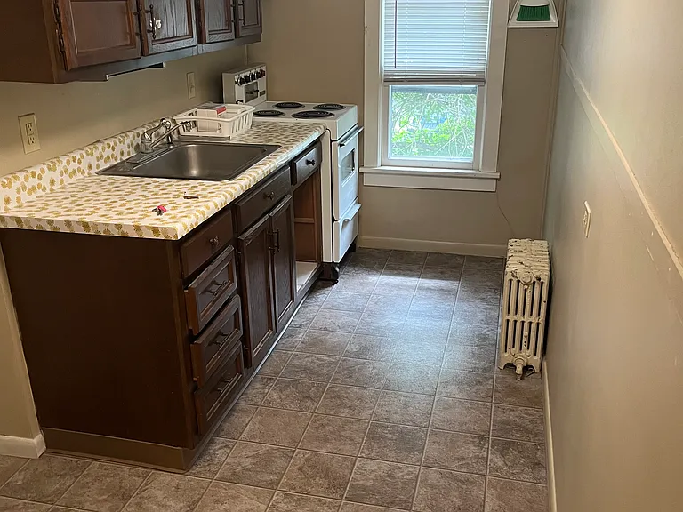 500 Delaware Ave #2 — Photo 5
