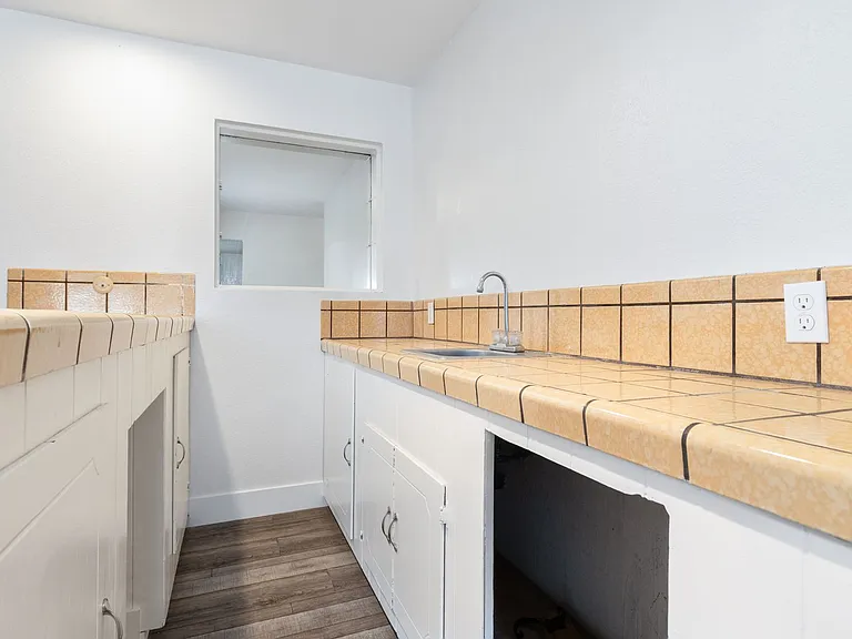 10065 Old Morro Rd E — Photo 21
