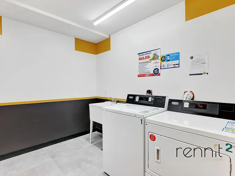 770 Lexington Ave #2C — Photo 2