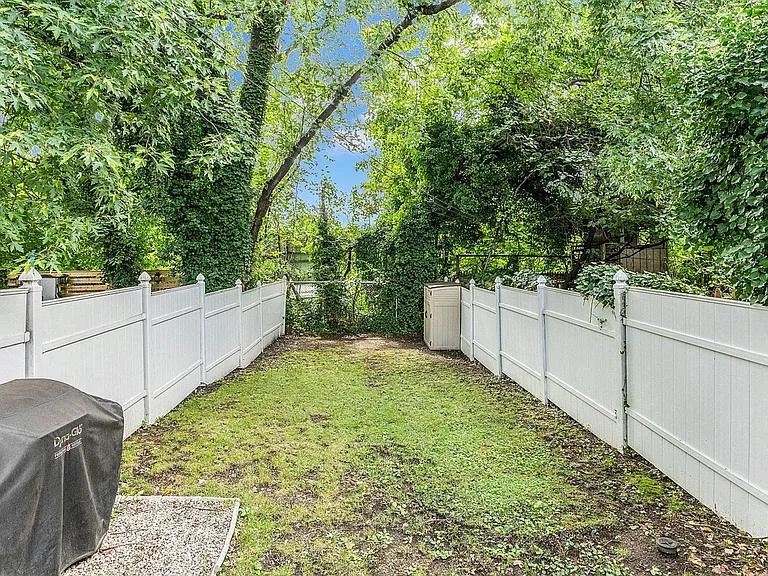 3604 Haywood St — Photo 23