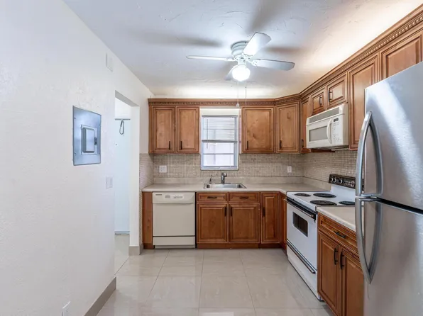 2551 Aragon Boulevard #406, Sunrise, FL 33322