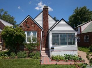 981 Wallace Ave, Baldwin, NY 11510