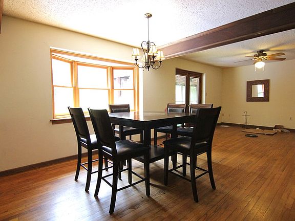 4th image of 125 Roman Cir