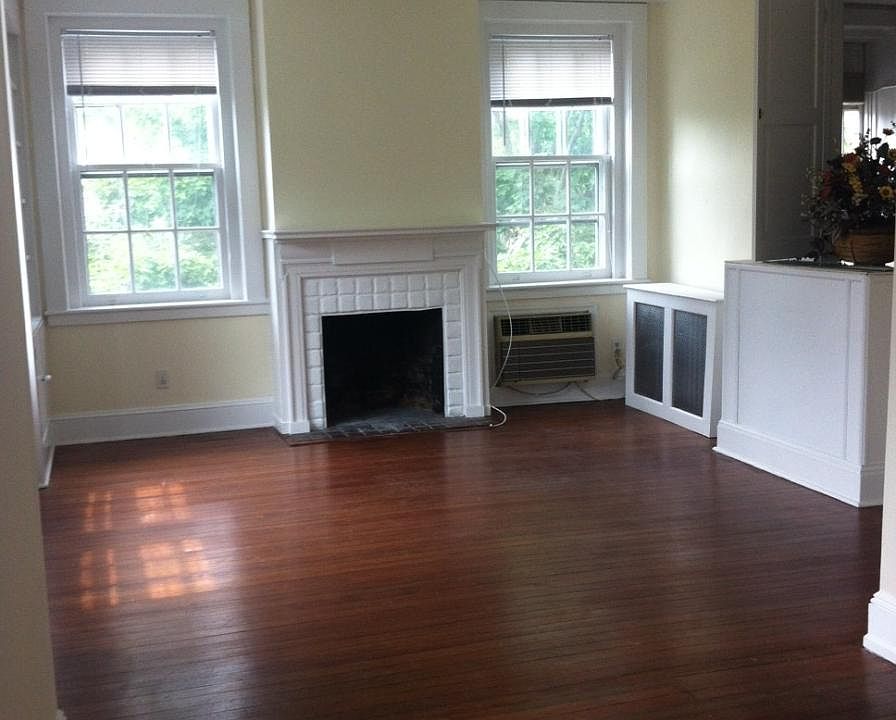 2nd image of 15 Purchase St Ste C3