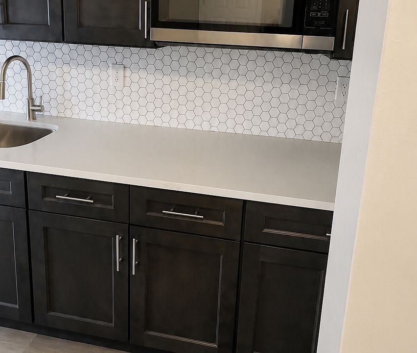 1st image of 296 Clifton Ave Floor 3