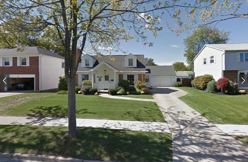 1st image of 136 Bathurst Dr